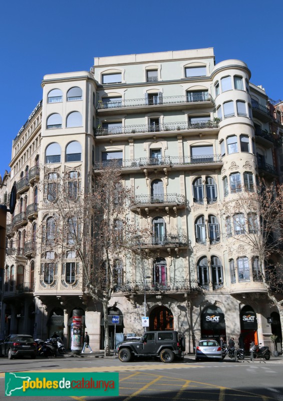 Barcelona - Rambla Catalunya, 74 (Foto: Albert Esteves, 2022) Barcelona - Rambla Catalunya, 74