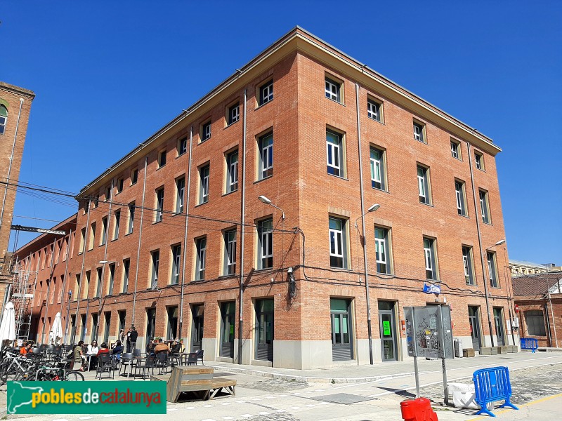 Antiga fàbrica Fabra i Coats - Ateneu (Foto: Sergi Suárez, 2022) Antiga fàbrica Fabra i Coats - Ateneu