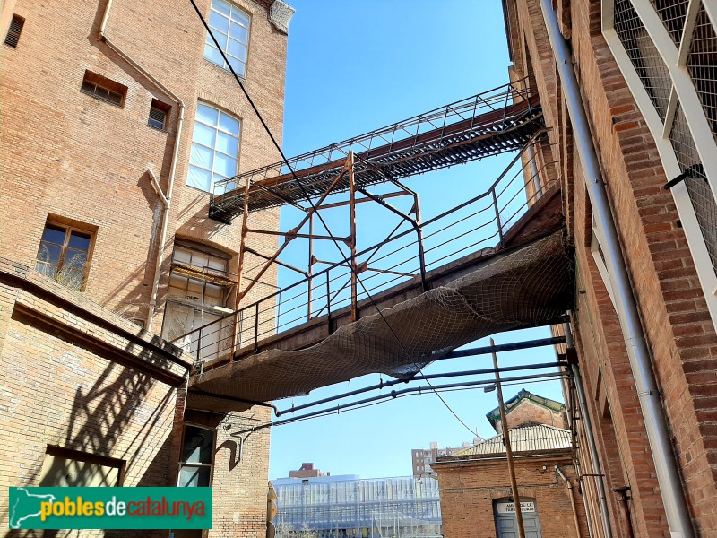 Antiga fàbrica Fabra i Coats. Detall (Foto: Sergi Suárez, 2022) Antiga fàbrica Fabra i Coats. Detall