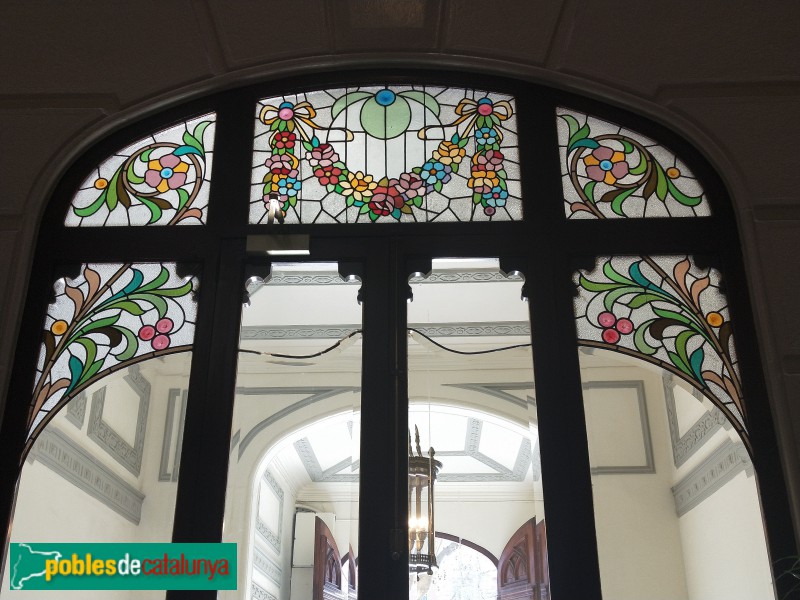 Barcelona - Plaça Urquinaona, 4 (Foto: Anna Corcoll, 2022) Barcelona - Plaça Urquinaona, 4