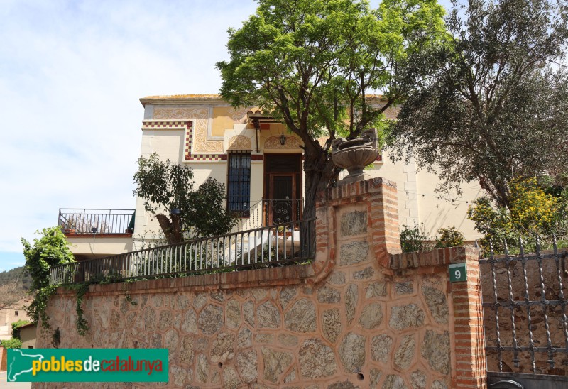 Figaró-Montmany - Vil·la Pepita i Vil·la Rosita (Foto: Albert Esteves, 2022) Figaró-Montmany - Vil·la Pepita i Vil·la Rosita