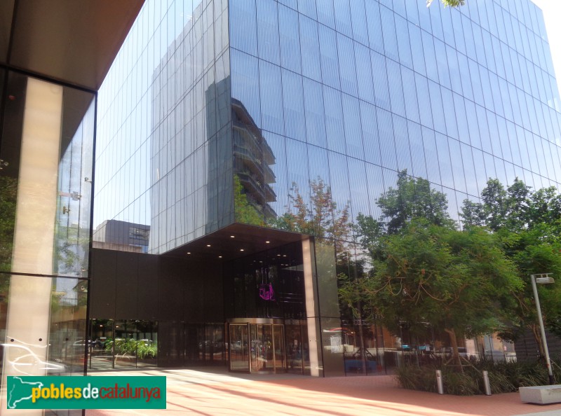 Edifici Luxa. Badajoz, 136 (Foto: Sergi Suárez, 2022) Edifici Luxa. Badajoz, 136