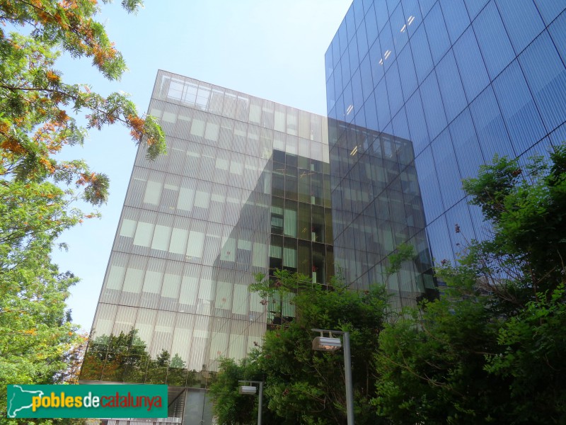 Edifici Luxa. Badajoz, 136 (Foto: Sergi Suárez, 2022) Edifici Luxa. Badajoz, 136