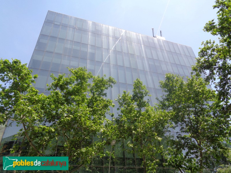 Edifici Luxa. Badajoz, 136 (Foto: Sergi Suárez, 2022) Edifici Luxa. Badajoz, 136