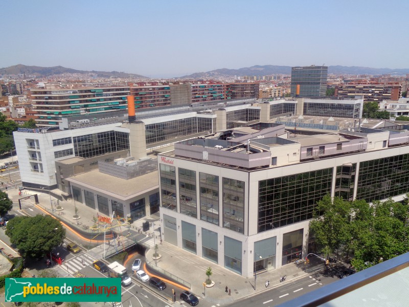 Centre Comercial Glòries, des de l'hotel Hoxton (Foto: Sergi Suárez, 2022) Centre Comercial Glòries, des de l'hotel Hoxton