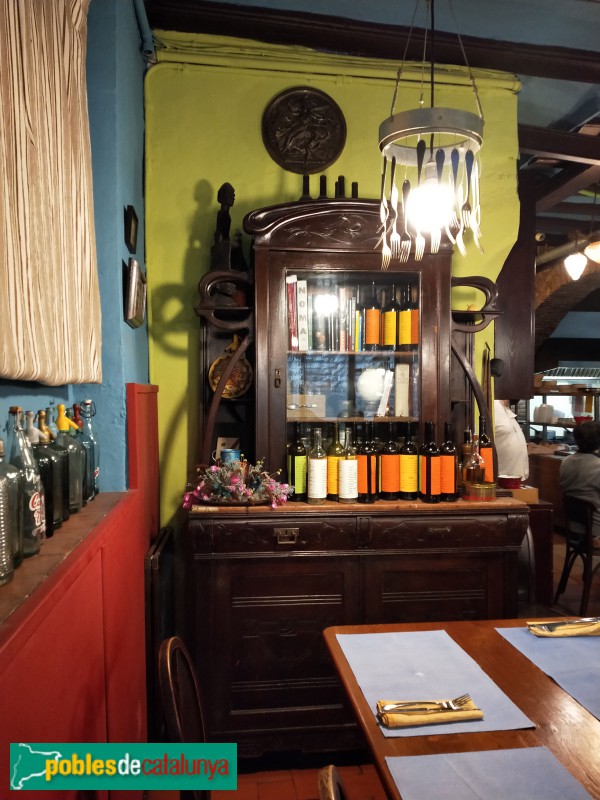 Barcelona - Bar Petra (Sombrerers, 13) (Foto: Anna Corcoll, 2021) Barcelona - Bar Petra (Sombrerers, 13)