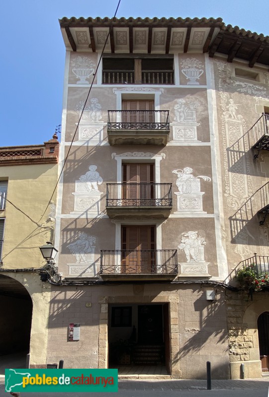 Piera - Cases Víctor Riu (Foto: Albert Esteves, 2022) Piera - Cases Víctor Riu