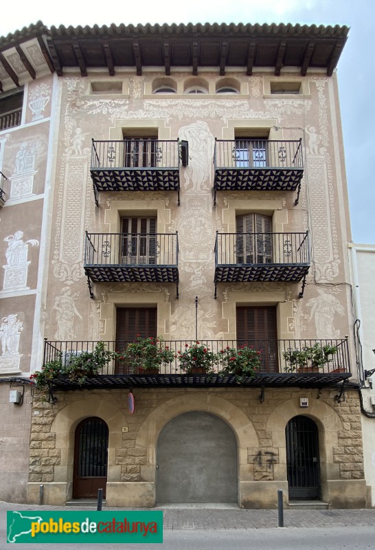 Piera - Cases Víctor Riu (Foto: Albert Esteves, 2022) Piera - Cases Víctor Riu