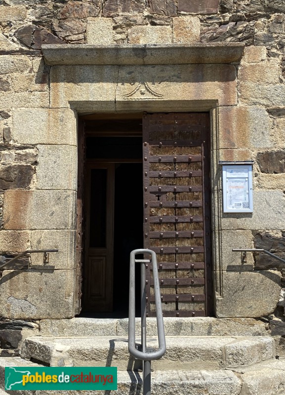 Llívia - Església de la Mare de Déu dels Àngels (Foto: Albert Esteves, 2022) Llívia - Església de la Mare de Déu dels Àngels