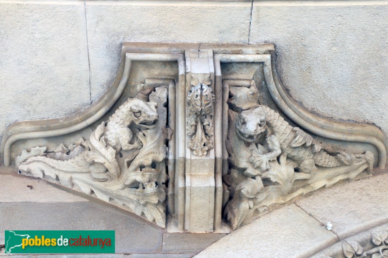 Vic - Casa Costa. Detall (Foto: Albert Esteves, 2022) Vic - Casa Costa. Detall