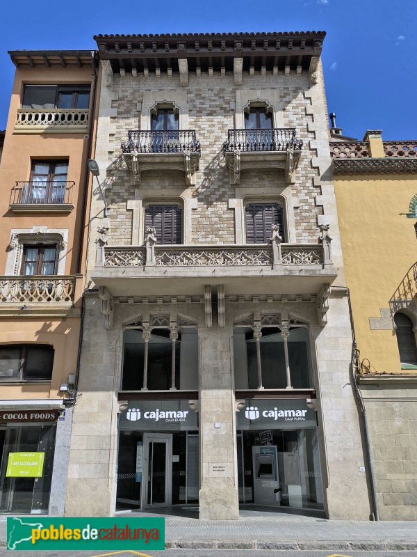 Vic - Casa Costa. Façana Rambla (Foto: Albert Esteves, 2022) Vic - Casa Costa. Façana Rambla