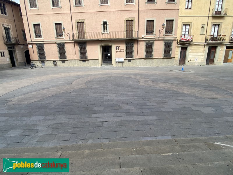 Vic - Convent de Santa Caterina i perfil de l'antiga església dita la Rodona