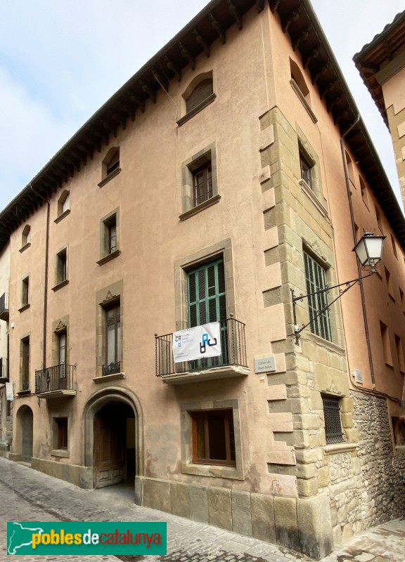 Vic - Casa Tortadès (Foto: Albert Esteves, 2022) Vic - Casa Tortadès