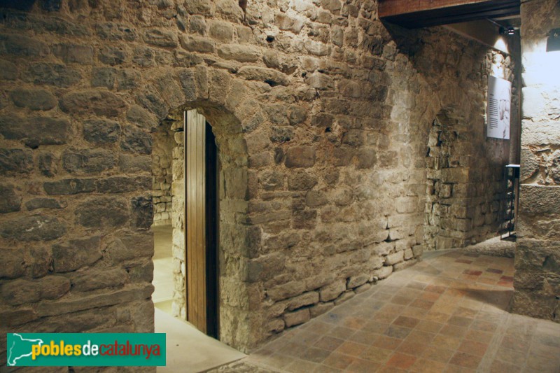 Vic - Albergueria. Interior (Foto: Graciel·la Vidal, 2011) Vic - Albergueria. Interior