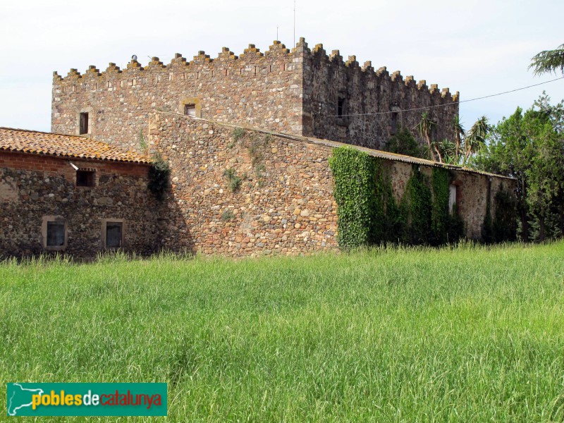 Les Franqueses del Vallès - Torre de Seva (Castell de Marata) (Foto: <i>Antoni Grifol</i>, 2013) Les Franqueses del Vallès - Torre de Seva (Castell de Marata)