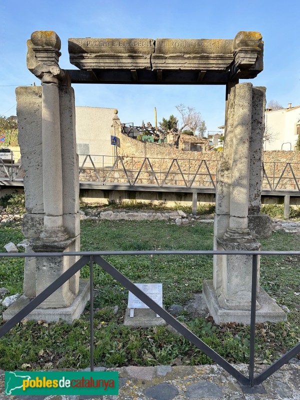 Les Franqueses del Vallès - Porta de l'església antiga