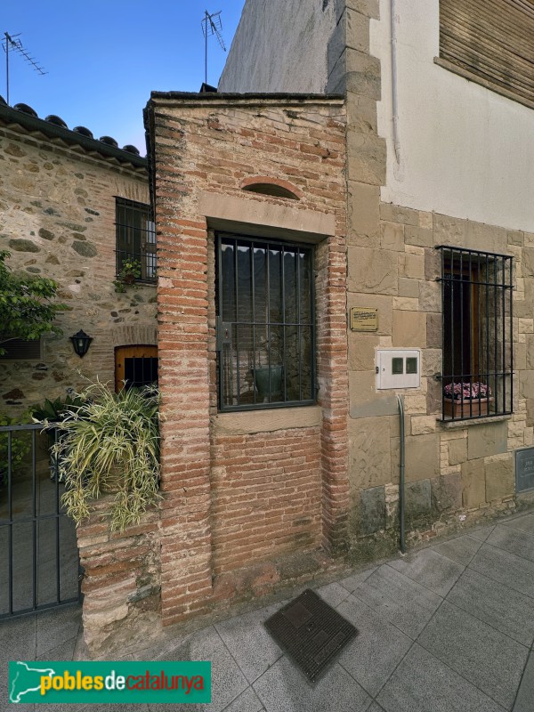 L'Ametlla del Vallès - Carrer Poeta Maragall (Foto: Albert Esteves, 2023) L'Ametlla del Vallès - Carrer Poeta Maragall