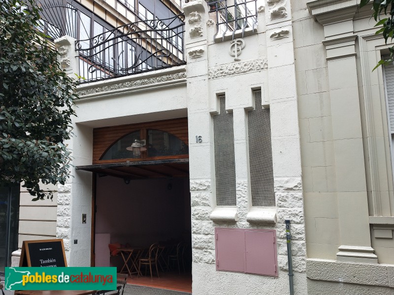 Barcelona - Passatge Mercader, 16 (Foto: Anna Corcoll, 2022) Barcelona - Passatge Mercader, 16