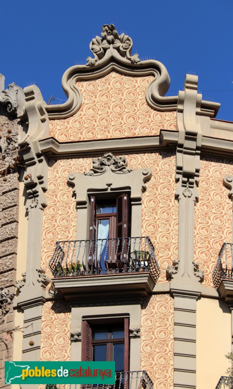 Barcelona - Casanova, 108 - València, 145 (Foto: Albert Esteves, 2023) Barcelona - Casanova, 108 - València, 145