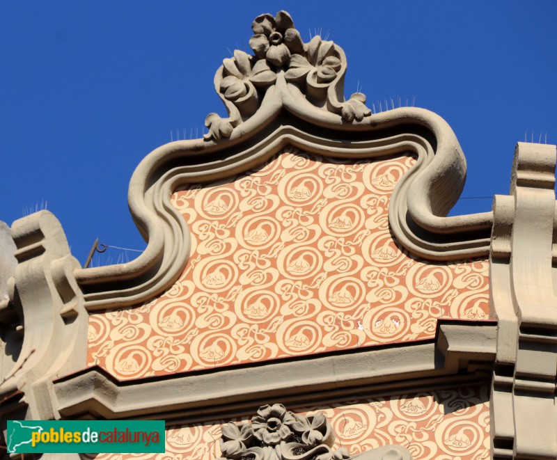 Barcelona - Casanova, 108 - València, 145 (Foto: Albert Esteves, 2023) Barcelona - Casanova, 108 - València, 145