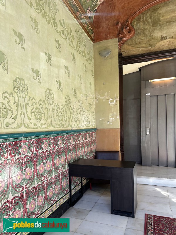 Barcelona - València, 185 / Aribau 72 (Foto: Albert Esteves, 2023) Barcelona - València, 185 / Aribau 72