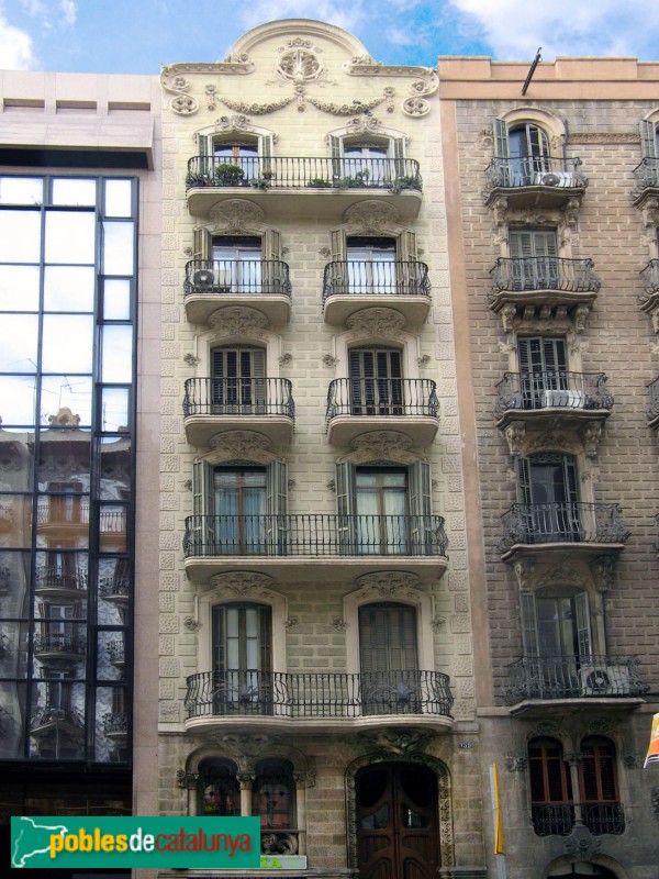 Barcelona - Balmes, 159 (Foto: Albert Esteves, 2008) Barcelona - Balmes, 159