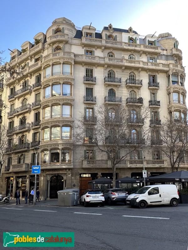 Barcelona - Londres, 88-90 / Muntaner, 193-195 (Foto: Albert Esteves, 2023) Barcelona - Londres, 88-90 / Muntaner, 193-195