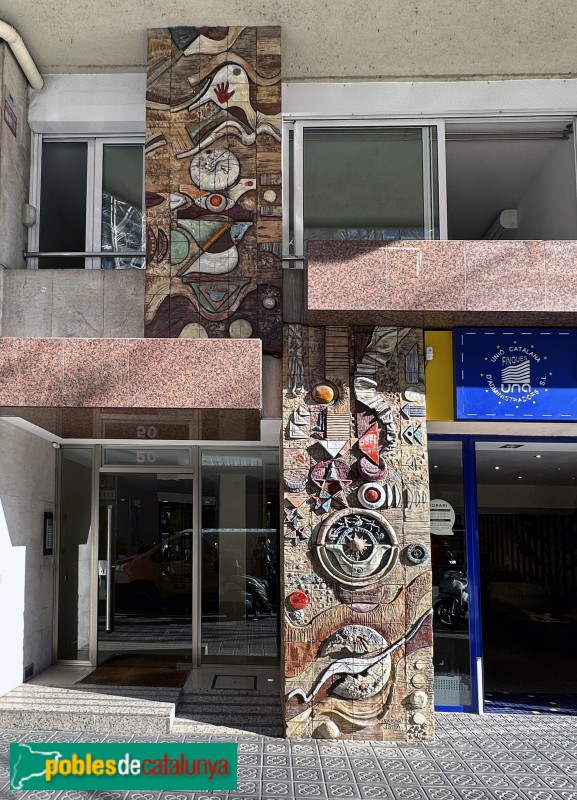 Barcelona - Mosaics del carrer Buenos Aires, 50 (Foto: Albert Esteves, 2023) Barcelona - Mosaics del carrer Buenos Aires, 50