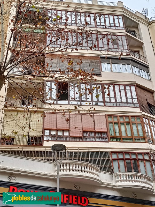 Barcelona - Diagonal, 465-467, façana Buenos Aires