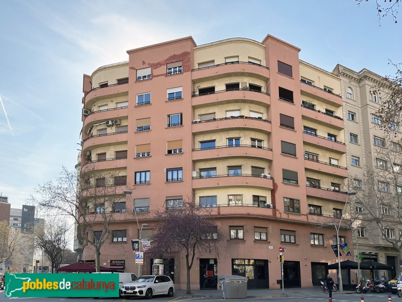 Barcelona - Londres, 45 - Urgell, 237-239 (Foto: Albert Esteves, 2023) Barcelona - Londres, 45 - Urgell, 237-239