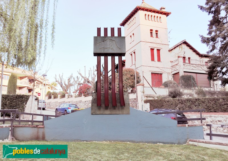 Aiguafreda - Monument a la Sardana