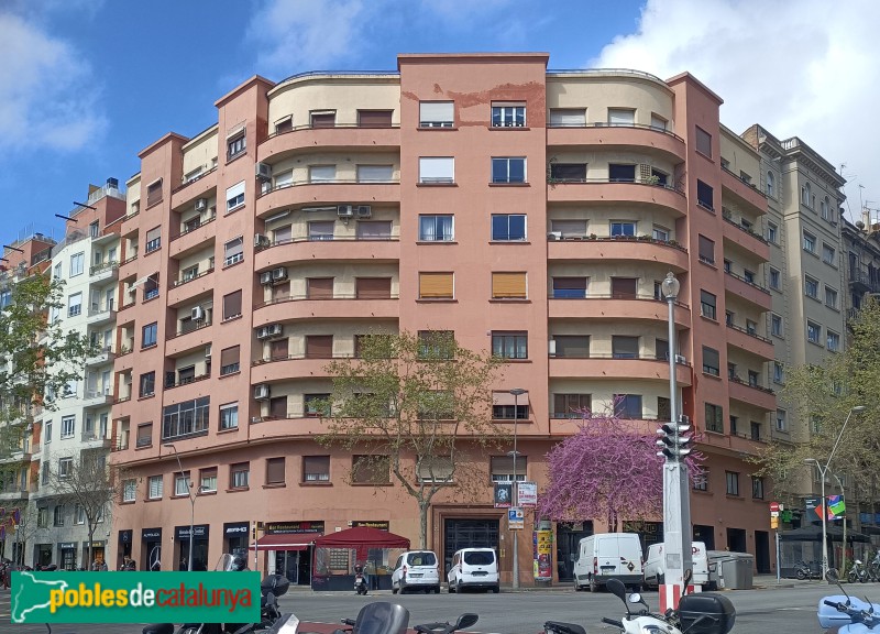 Barcelona - Londres, 45 - Urgell, 237-239 (Foto: Anna Corcoll, 2023) Barcelona - Londres, 45 - Urgell, 237-239