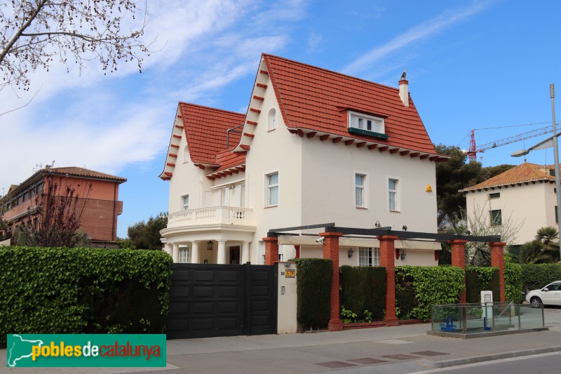 Sitges - Av. Sofia, 25. Casa J. Furment (Foto: Albert Esteves, 2023) Sitges - Av. Sofia, 25. Casa J. Furment