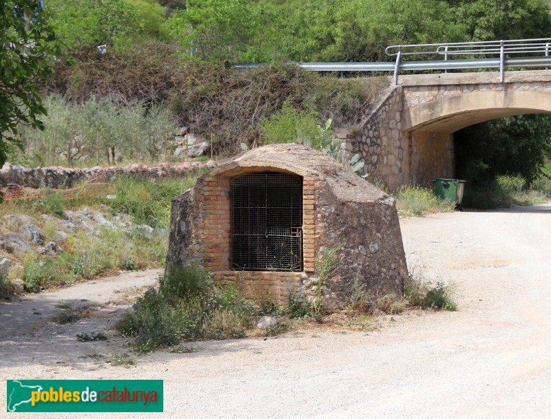 Olesa de Bonesvalls - Pou comunal (Foto: Albert Esteves, 2023) Olesa de Bonesvalls - Pou comunal