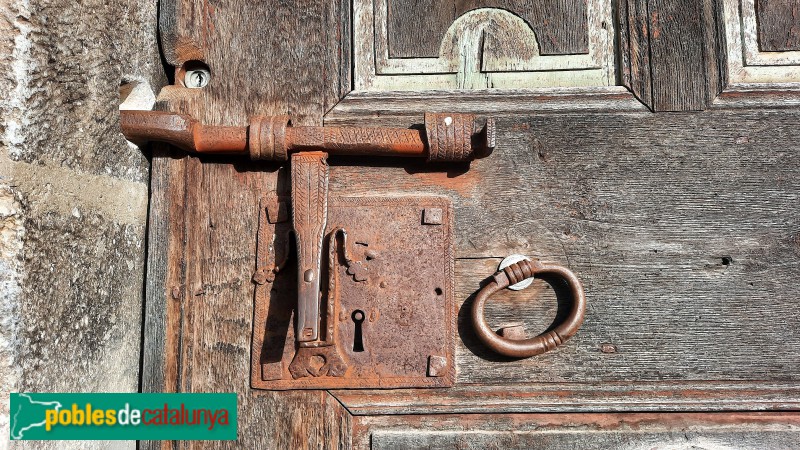 Escunhau - Església de Sant Pere, portada (Foto: Vicent Miralles, 2022) Escunhau - Església de Sant Pere, portada