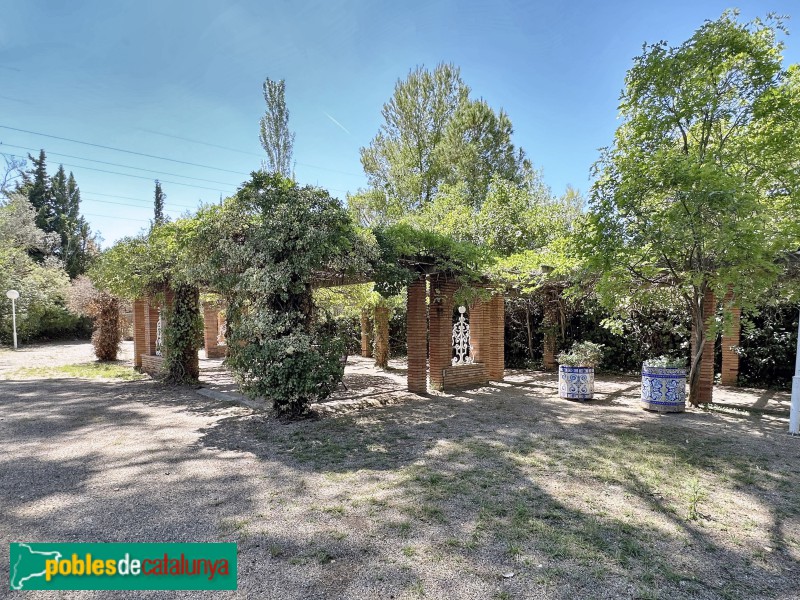 San Esteve Sesrovires - Ca n'Amat. Jardí (Foto: Albert Esteves, 2023) San Esteve Sesrovires - Ca n'Amat. Jardí