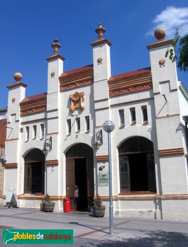 Sant Esteve Sesrovires - Casino (Foto: Albert Esteves, 2006) Sant Esteve Sesrovires - Casino