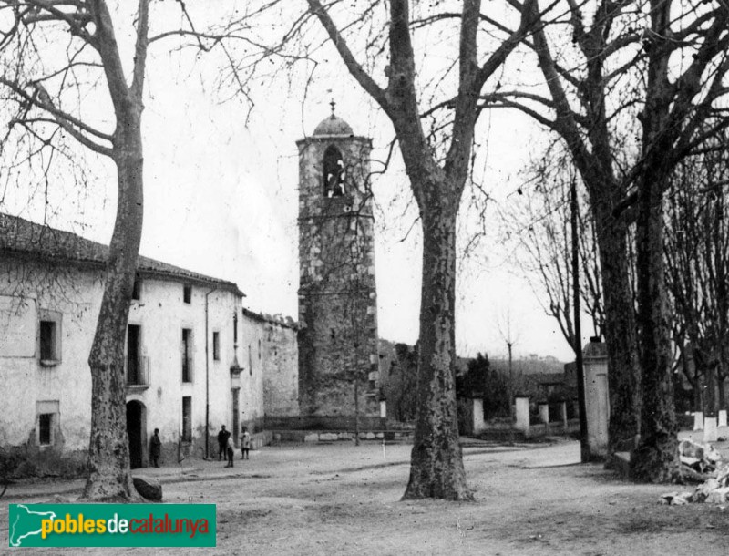 Gualba - Església de Sant Vicenç (Foto: Antoni Gallardo -Arxiu Fotogràfic Centre Excursionista de Catalunya-, 1929) Gualba - Església de Sant Vicenç