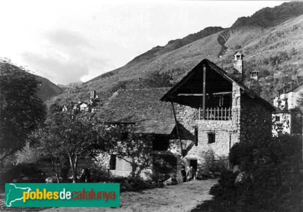 Taüll - Ca de Mansió (Foto: <i>J.A.Corbella -calaix.gencat.cat-</i>, 1982) Taüll - Ca de Mansió