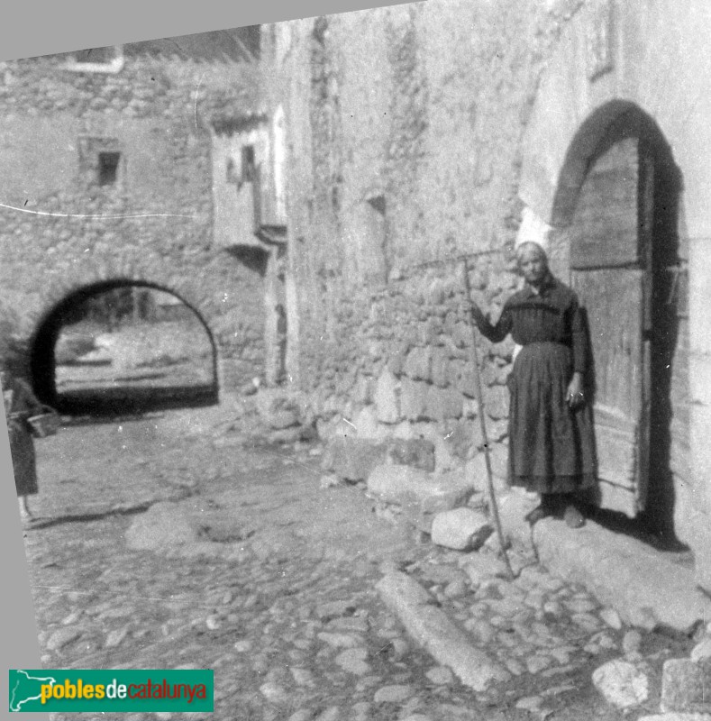 Vilaller - Portal (Foto: -calaix.gencat.cat-, anys 20) Vilaller - Portal