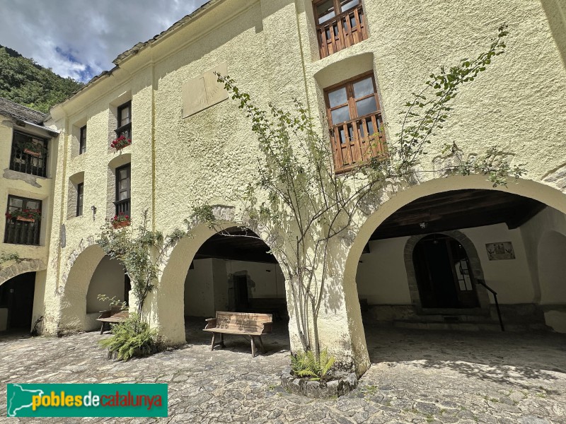 Boí - Balneari de Caldes de Boí (Foto: Albert Esteves, 2023) Boí - Balneari de Caldes de Boí