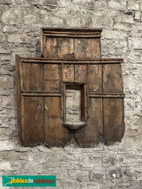 Erill la Vall - Església de Santa Eulàlia. Retaule del segle XVI (Foto: Albert Esteves, 2023) Erill la Vall - Església de Santa Eulàlia. Retaule del segle XVI