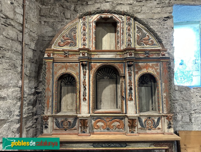 Erill la Vall - Església de Santa Eulàlia. Retaule del segle XVIII (Foto: Albert Esteves, 2023) Erill la Vall - Església de Santa Eulàlia. Retaule del segle XVIII