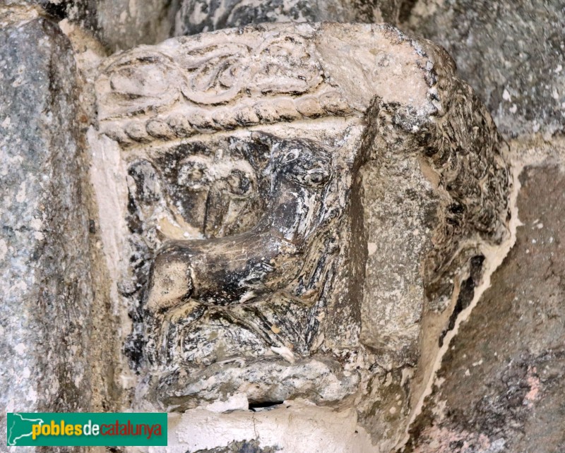 Durro - Església de la Nativitat de la Mare de Déu. Portada (Foto: Albert Esteves, 2023) Durro - Església de la Nativitat de la Mare de Déu. Portada