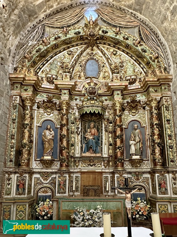 Durro - Església de la Nativitat de la Mare de Déu. Retaule major (Foto: Albert Esteves, 2023) Durro - Església de la Nativitat de la Mare de Déu. Retaule major