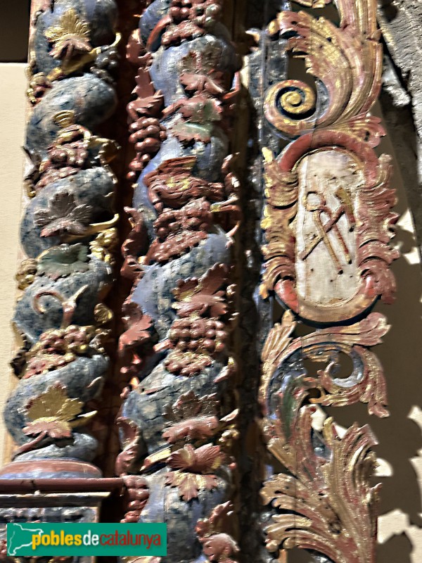 Durro - Església de la Nativitat de la Mare de Déu. Retaule del Sant Crist (1732) (Foto: Albert Esteves, 2023) Durro - Església de la Nativitat de la Mare de Déu. Retaule del Sant Crist (1732)