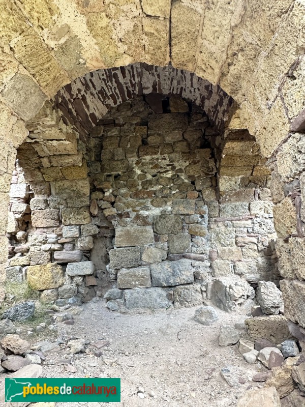 Sarroqueta - Església de Santa Maria (Foto: Albert Esteves, 2023) Sarroqueta - Església de Santa Maria