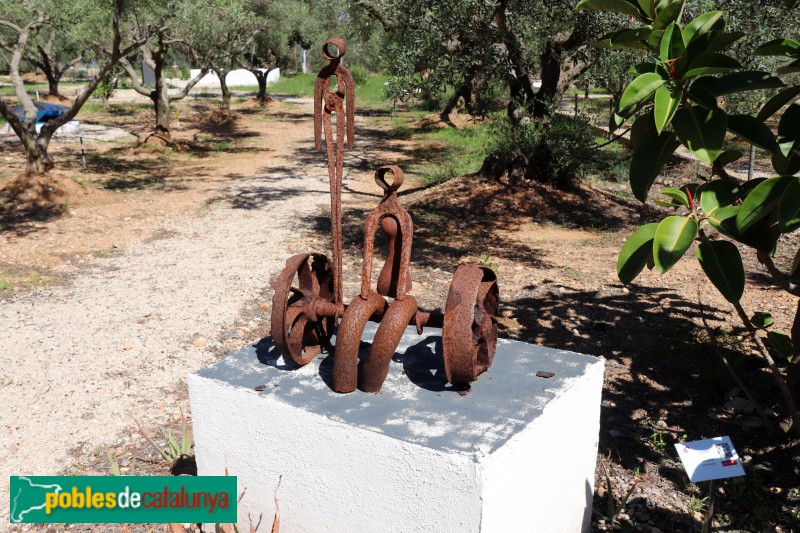 La Ràpita - Parc d'Escultures. <i>Sense títol</i> (David Kemp) (Foto: Albert Esteves, 2023) La Ràpita - Parc d'Escultures. <i>Sense títol</i> (David Kemp)