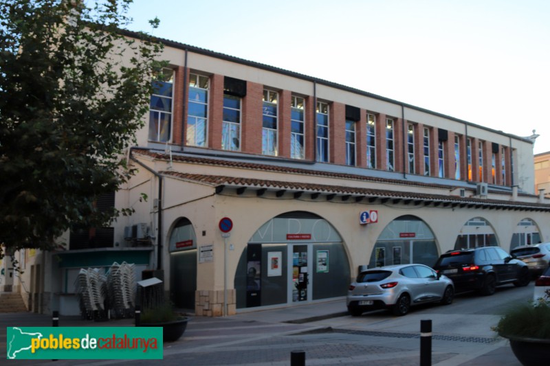 Amposta - Mercat Municipal (Foto: Albert Esteves, 2023) Amposta - Mercat Municipal
