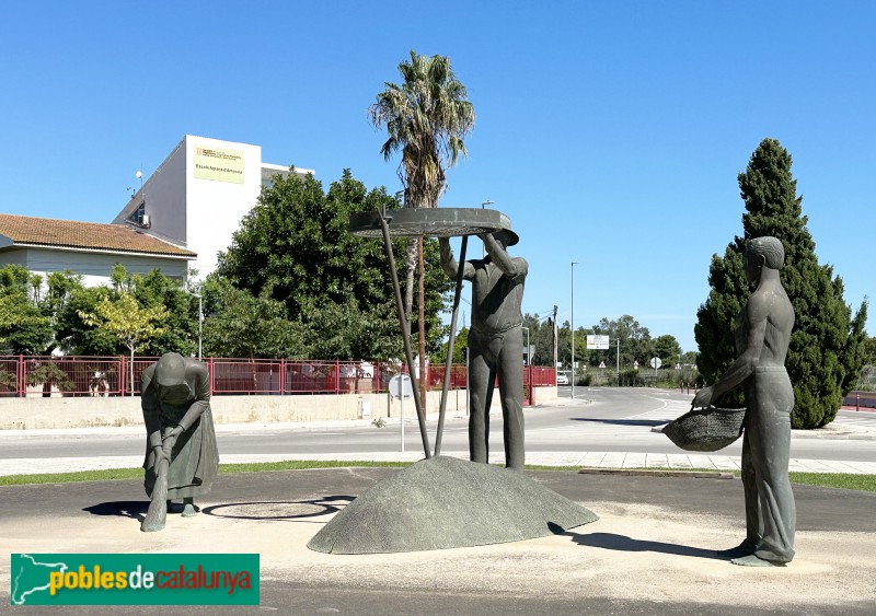 Amposta - Escultura <i>L'Erer</i> (Foto: Albert Esteves, 2023) Amposta - Escultura <i>L'Erer</i>